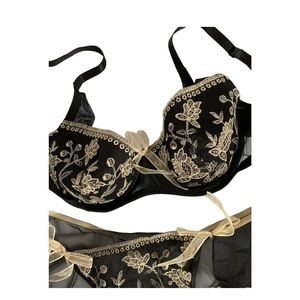 Womens French Lingerie-Bra / Panty Set Size 70c-Panty-L